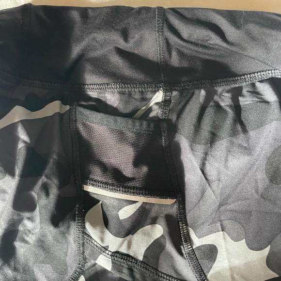 NWT Athleta Shorts - Picture 6 of 6